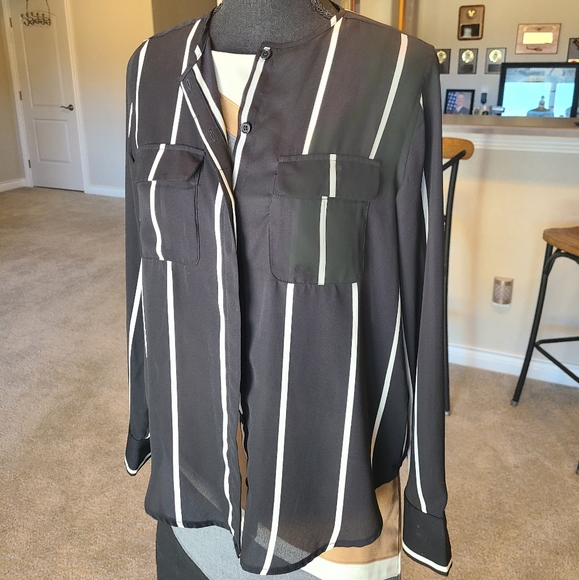 Blouse - Picture 2 of 5